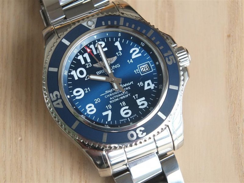 Breitling Superocean II 42 Men's A17365D1-C915-161A Watch - Case