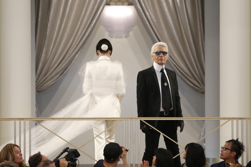 Karl Lagerfeld Dies in Paris at 85 5