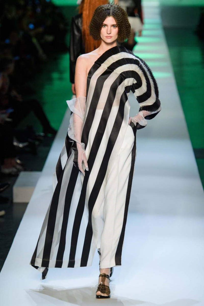 Dita Von Teese Brings Glamour to Jean Paul Gaultier Haute Couture 2019 Show