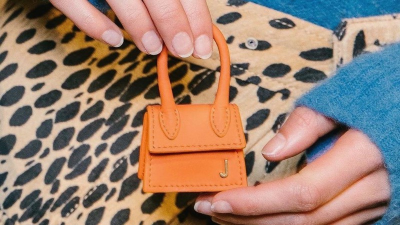 Jacquemus Just Debuted the Mini Le Chiquito Bag, and It’s Smaller Than Your Hand 2
