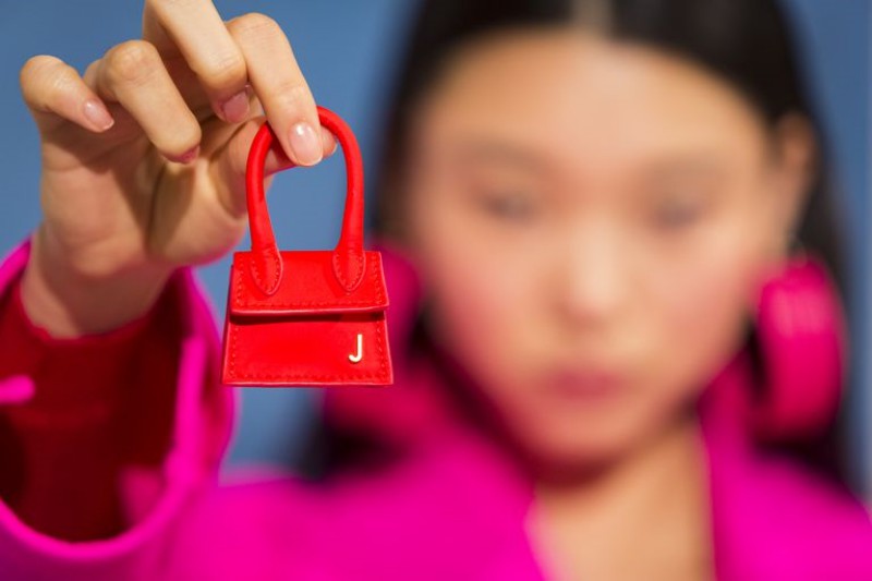 Jacquemus Just Debuted the Mini Le Chiquito Bag, and It’s Smaller Than Your Hand 7