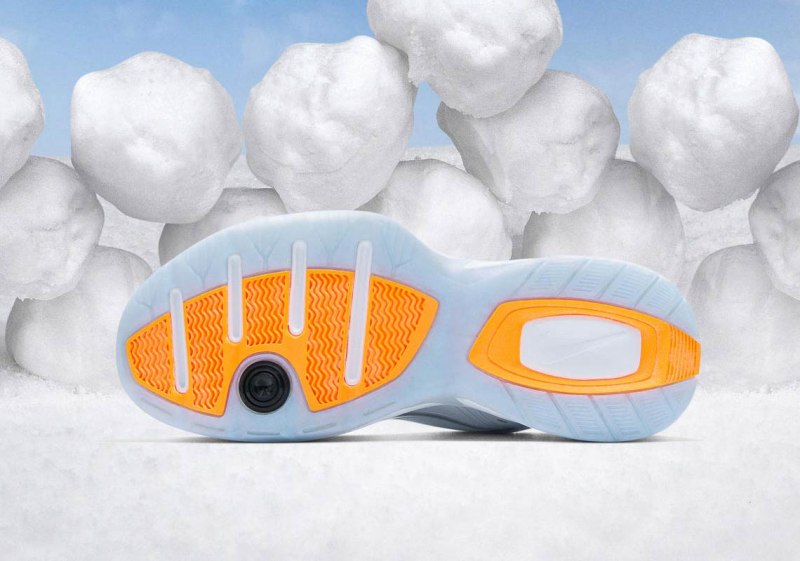 Nike Air Monarch IV “Snow Day” 1