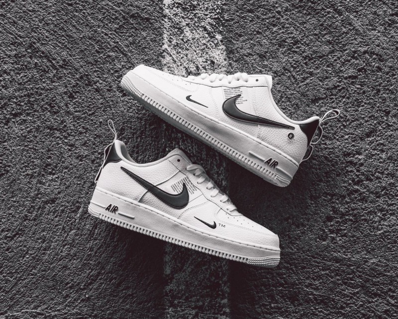 nike air force 1 overbranded white
