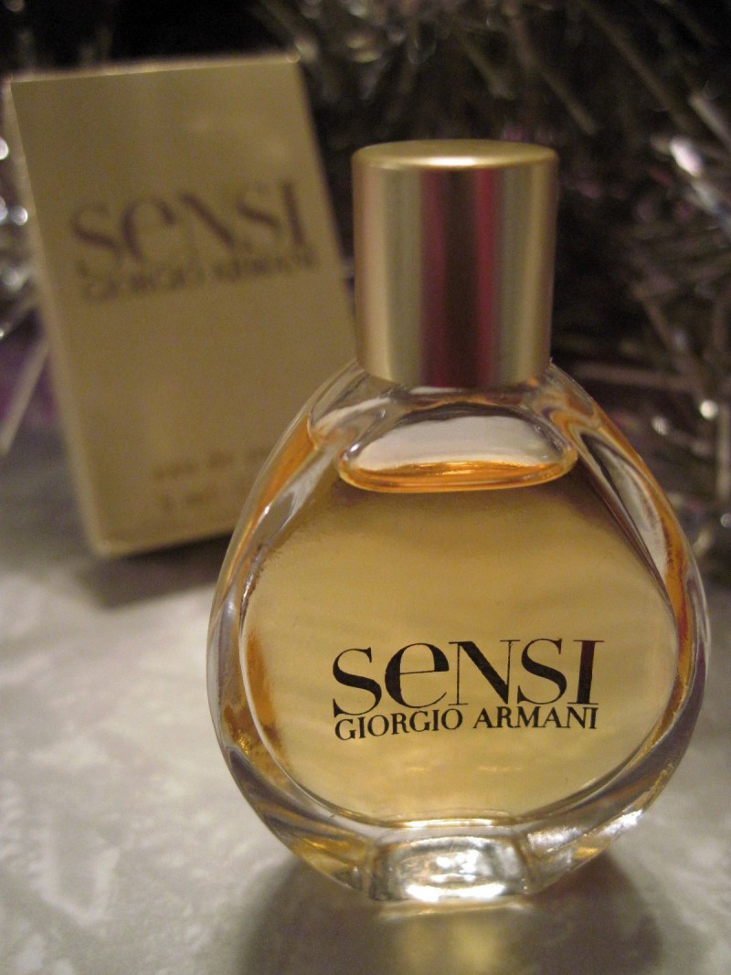 Sensi by Giorgio Armani Review 2