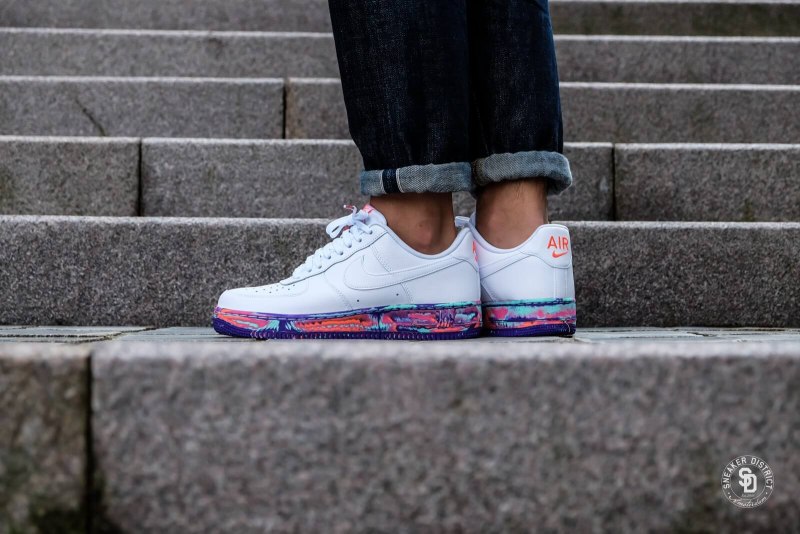 Air Force 1 '07 LV8 'Multi-Color Marble' 1
