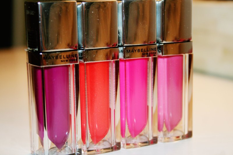 The 9 Best Drugstore Lip Glosses for Your Natural Lip Looks